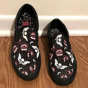 Vans Glow Frights Classic Slip-On Black Canvas women 7 men 5.5
